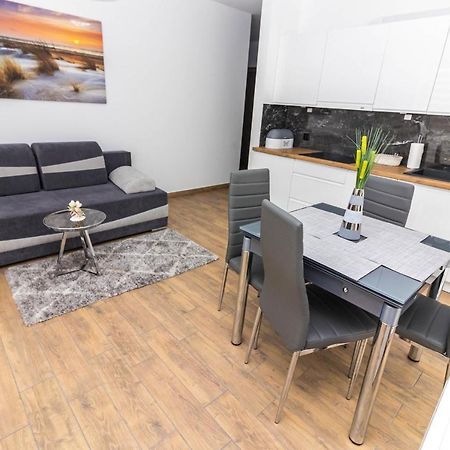 Apartament Rybka أوسترونيه مورسكية المظهر الخارجي الصورة